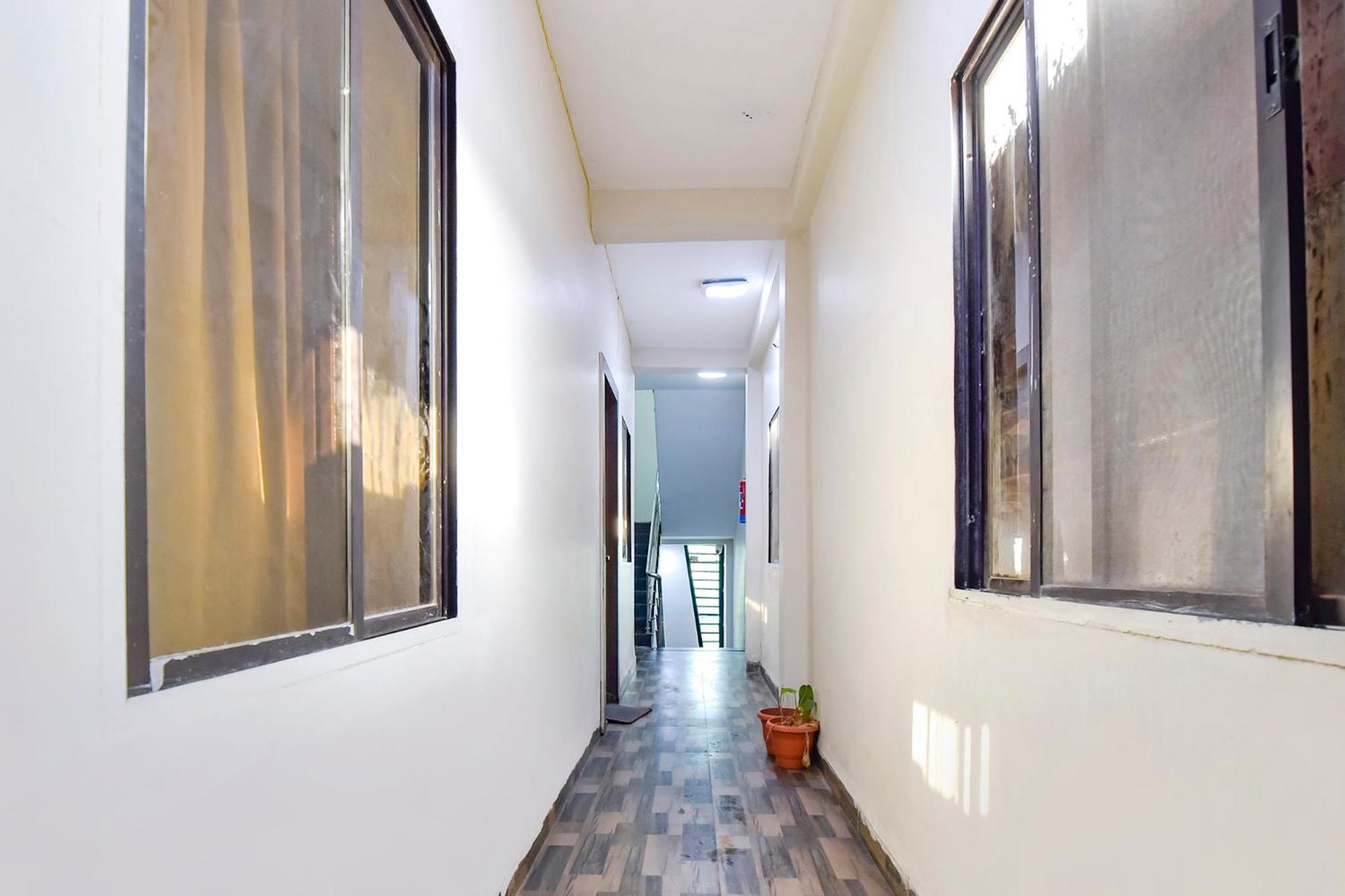 Hotel Fabexpress Nishesh Tower Ujjain Exterior foto
