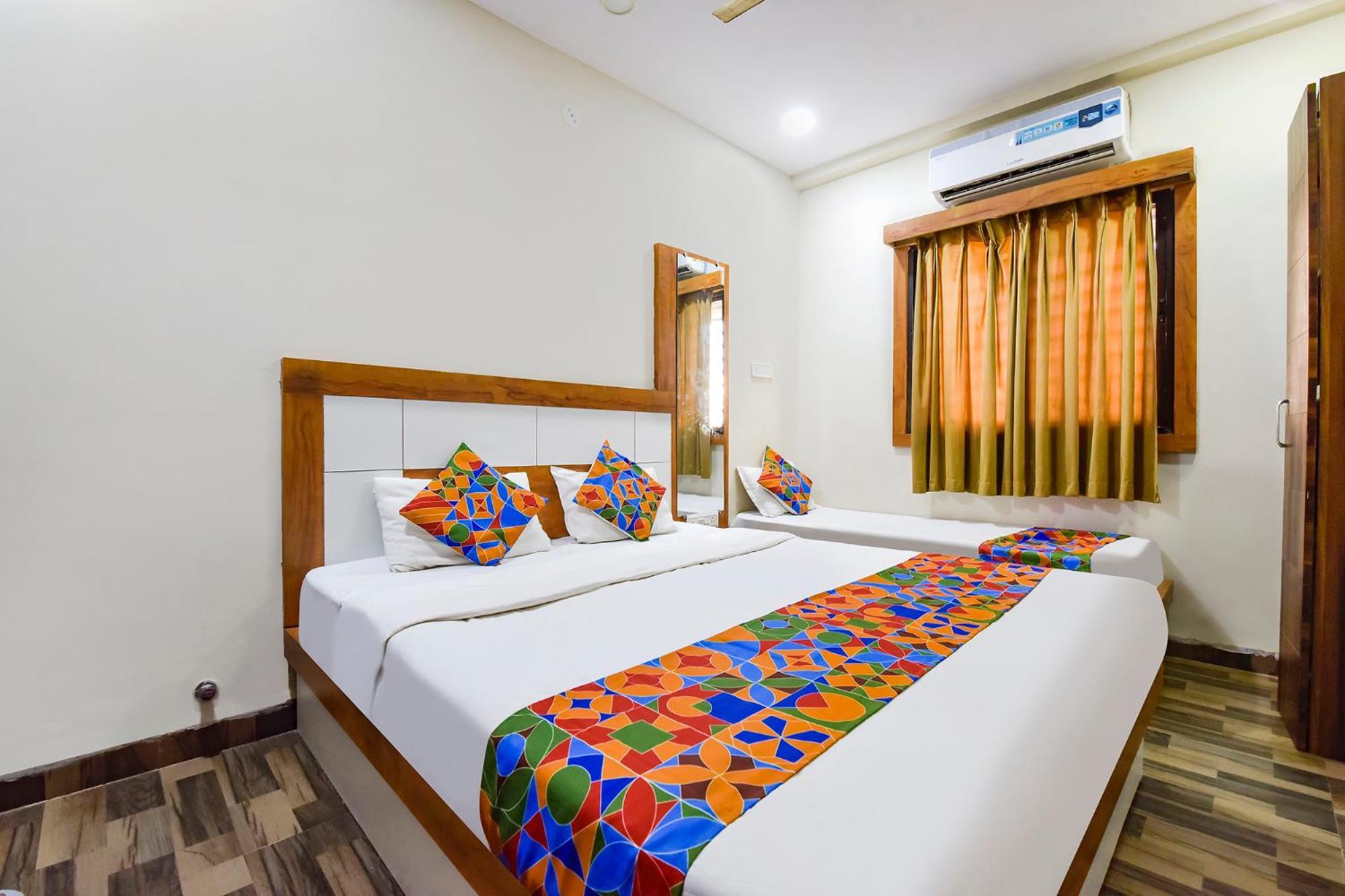 Hotel Fabexpress Nishesh Tower Ujjain Exterior foto
